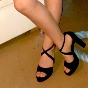 Forever 21 3.5-4 in Black Heels